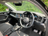 Audiのインテリアはエクステリア同様、優れたデザイン性とクオリティ、そして機能性を兼ね備えております。