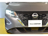 LEDヘッドライトが装着されているので夜でも安定した視界が確保できます