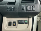 運転席スイッチ部 人気装備の両側オートスライドドア付きで、とっても便利です!!