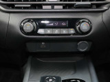 オートエアコンですので、車内を快適な空間に出来ます♪