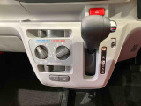 納車前にはプロのメカニックが、各部の点検を行います。ディーラーにしか出来ない品質、そしてサービスできっと満足していただけると思います!
