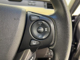 【ACC/LKAS】設定した車速内でクルマが自動的に加減速。 先行車との適切な車間距離を維持しながら追従走行します。また高速道路を走行する際、車線の中央付近を維持するようにステアリング操作を支援します