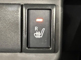 【シートヒーター】寒い日に重宝するシートヒーター!エアコンより早く温まってくれるので寒がりの人も安心ですね♪エアコンの温風は乾燥するから苦手、という方にもをおすすめです。