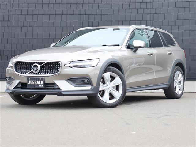 ボルボ V60クロスカントリー 