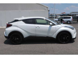 C-HR ハイブリッド 1.8 G モード ネロ 