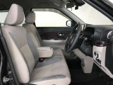 見通しのよいすっきりとした視界で、誰でも運転しやすいです。運転のしやすさは疲れにくさにも繋がりますよ♪