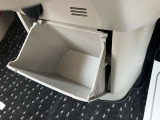 センターコンソールボックス◆大容量のボックスです。