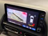 バックギアに入れるだけで自動でリヤカメラに切り替わります!車庫入れやバックが苦手な方にオススメ!