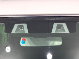 【スズキ セーフティサポート】走行中に前方の車両等を認識し、衝突しそうな時は警報とブレーキで衝突回避と被害軽減をアシスト。より安全にドライブをお楽しみいただけます。