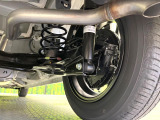 お車を安心してお乗りいただく為には、足回りの定期点検が欠かせません。サービスサポート(有償保証)では無料点検もご提供しており、安心のカーライフをお過ごしいただけるサポート体制が整っています。