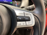 【アダプティブ・クルーズ・コントロール】予め設定した車速内でクルマが自動的に加減速。 前走車との適切な車間距離を維持しながら追従走行し、高速道路でのドライバーの疲労を軽減してくれる嬉しい機能付♪