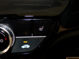 【シートヒーター】シートヒーター装備車です。寒い冬に乗車中とても暖かく快適に移動できます。冷え性の方にピッタリの装備です!