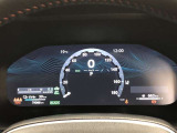 【12.3インチTFTカラーメーター+マルチインフォメーションディスプレイ】4つのテイストと3つのレイアウトの中から、好みに合わせて表示の変更が可能です。