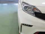 LEDヘッドライトは、点灯の瞬間から光量を発揮し、突然暗くなるトンネルなどでの安定感を高めます。