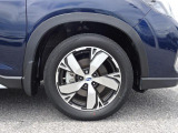 SUBARU認定U-Carは、全車12ヶ月点検、車検などの法定点検を実施。スバル専門メカニックが確かな技術で最大88項目にわたりチェックしており品質、安心を支えます!