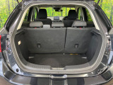 普段のお買い物や通勤、送迎等に十分な荷室スペースを確保しております。セカンドシートを倒すと、大きな荷物の積載も可能です♪