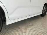 【現車確認及び来店納車のお願い】当社は県外販売を制限させて頂いております。基本は、近畿2府4県及び隣接県で、ご来店頂き現車確認及び、来店納車に限らせて頂いております。
