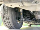 お車を安心してお乗りいただく為には、足回りの定期点検が欠かせません。サービスサポート(有償保証)では無料点検もご提供しており、安心のカーライフをお過ごしいただけるサポート体制が整っています。
