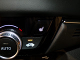 【シートヒーター】シートヒーター装備車です。寒い冬に乗車中とても暖かく快適に移動できます。冷え性の方にピッタリの装備です!