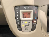 操作しやすいオートエアコン。 車内をいつも快適に保つ事が出来ます。