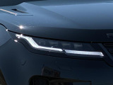 【ピクセルLEDヘッドライト】レーザー技術を利用した高性能なヘッドライトです。通常のLEDライトよりも格段に明るく、遠くまで照らすことができるのが特徴です。