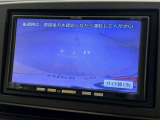 バックモニター付なので後退時に後方が見えるので安心。 車は構造上、死角がたくさんなので万が一を考えると必須ですね。 あくまで補助の為の装備、バックは目視で確認する事が重要ですよ。