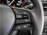 ◆アダプティブクルーズコントロール◆予め設定した車速内でクルマが自動的に加減速。前走車との適切な車間距離を維持しながら追従走行します。【LKAS】車線維持支援システムでステアリング操作を支援。
