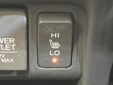 【シートヒーター】寒い日に重宝するシートヒーター!エアコンより早く温まってくれるので寒がりの人も安心ですね♪エアコンの温風は乾燥するから苦手、という方にもをおすすめです。