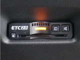 ◆ETC2.0◆進化したドライブ体験。料金収受システムだけだったETCが生まれ変わって、高速道路を賢く使うETC2.0に進化しました。多彩な情報サービスが便利で快適なドライブ体験を提供します。