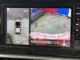 駐停車には便利なアラウンドビューモニター搭載。サイドモニターの切り替えも可能です。
