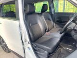 運転席シート廻りは使用感も少なく、良好な状態となっています。前オーナー様が丁寧に使っていたことがよくわかりますね。
