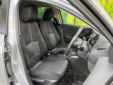 運転席シート廻りは使用感も少なく、良好な状態となっています。前オーナー様が丁寧に使っていたことがよくわかりますね。
