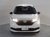 HIDより明るく省電力のLEDヘッドライトが装着されています。また点灯忘れも防止できるオートライトコントロール機能もついているので、夜間のドライブもより安全に楽しめますよ