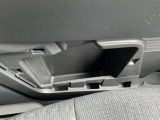 車検証などの収納スペースあります。