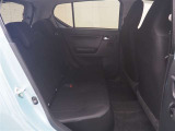 ゆとりある広々とした車内空間は、ドライブを始め買い物やレジャーなど、幅広く活躍します。一人でもみんなとでもお出かけを楽しみましょう!