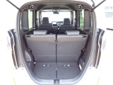 ◆定員乗車時のカーゴルームです。普段のお買い物の荷物やたくさんの収納が可能です。
