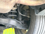 お車を安心してお乗りいただく為には、足回りの定期点検が欠かせません。サービスサポート(有償保証)では無料点検もご提供しており、安心のカーライフをお過ごしいただけるサポート体制が整っています。