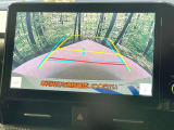 【バックカメラ】駐車時に後方がリアルタイム映像で確認できます。大型商業施設や立体駐車場での駐車時や、夜間のバック時に大活躍!運転スキルに関わらず、今や必須となった装備のひとつです!