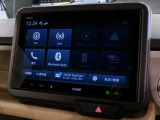 Bluetooth、AM、FM、スマートフォン接続ができます。