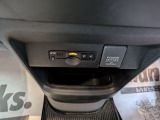 いまや快適なカーライフに欠かせないETCが付いています。