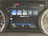 視認性の良いスピードメーターです☆