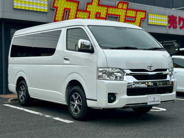 トヨタ ハイエース 
