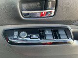 運転席のパワーウインドウ等操作部