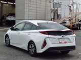 明るく広々、落ち着いた店内では、中古車のご検討・ご購入のほか、携帯電話(au)の購入等、様々なご相談に幅広く応えていきます♪