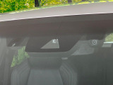 【トヨタセーフティセンス】走行中に前方の車両等を認識し、衝突しそうな時は警報とブレーキで衝突回避と被害軽減をアシスト。より安全にドライブをお楽しみいただけます。