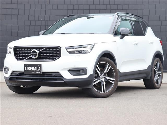 XC40 B4 AWD Rデザイン 4WD 4WD サンルーフ