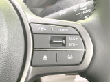 【アダプティブクルーズコントロール】高速道路での長距離走行が楽に!!自動で速度を保つクルーズコントロールが、衝突軽減システムと連携し、前方の車両を感知して車間を保つように速度調節してくれます!!