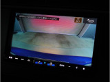 バックカメラです。後ろも見えないと不安ですがバックして駐車する時に大活躍するバックカメラもしっかりと装備されています。
