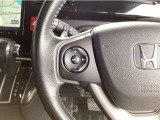 【ステリモ】ステアリングリモコンスイッチにてオーディオ操作可能となっており、運転にも集中できます。少しでも視線移動を減らし事故に遭う確率を下げます。