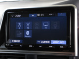 ナビゲーションは純正9インチメモリーナビを装着しております。AM、FM、CD、DVD再生、Bluetooth、フルセグTVがご使用いただけます。初めて訪れた場所でも安心ですね!